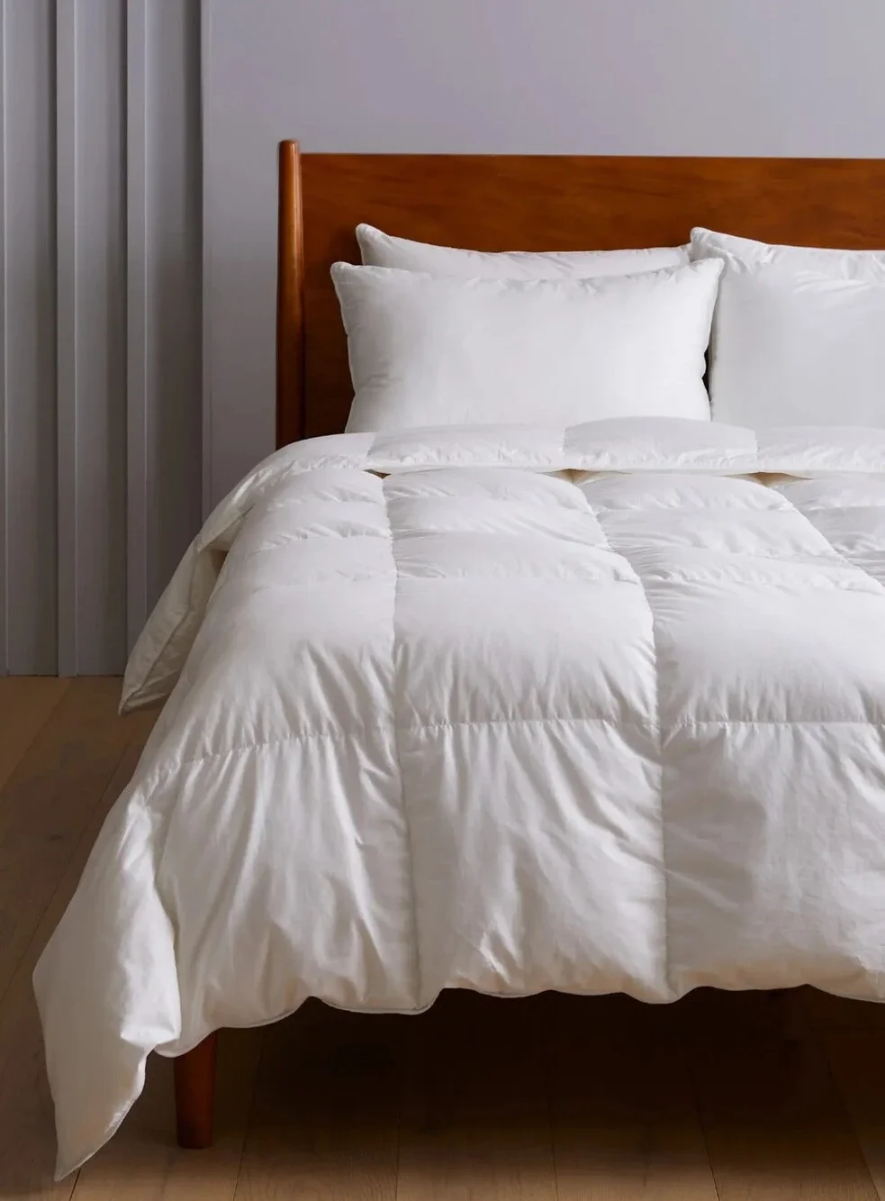 Quince All-Season White Down Alternative Comforter All Season King/ Cal King NWT